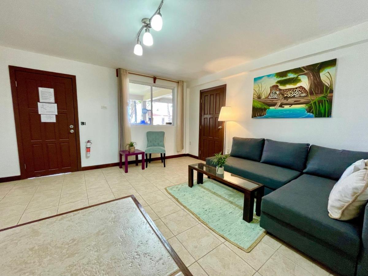 סן פדרו Parham Plaza Hotel מראה חיצוני תמונה