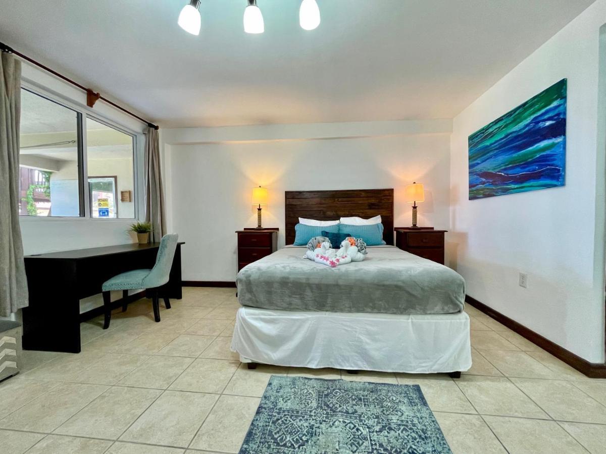 סן פדרו Parham Plaza Hotel מראה חיצוני תמונה