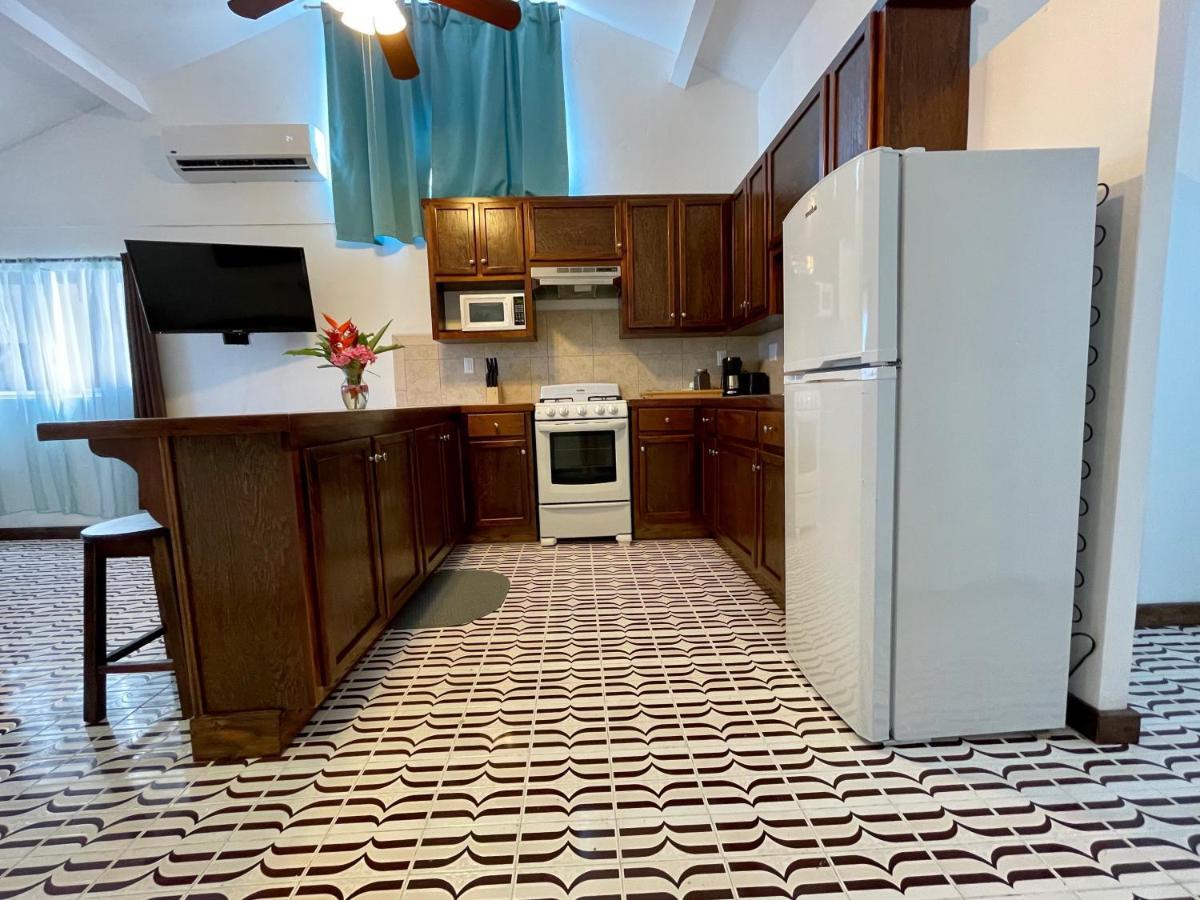 סן פדרו Parham Plaza Hotel מראה חיצוני תמונה
