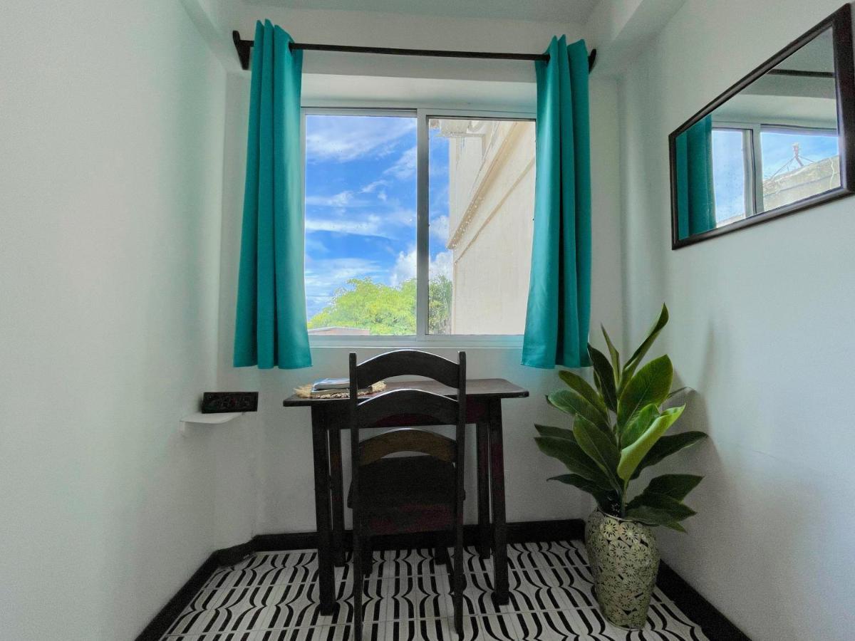 סן פדרו Parham Plaza Hotel מראה חיצוני תמונה